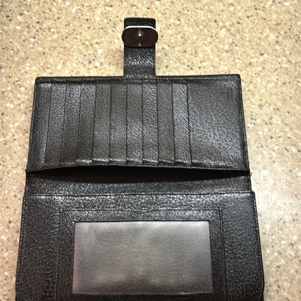 GUCCI Authentic black long wallet